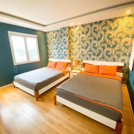 Spring Airport Hotel Хошимин Екстериор снимка