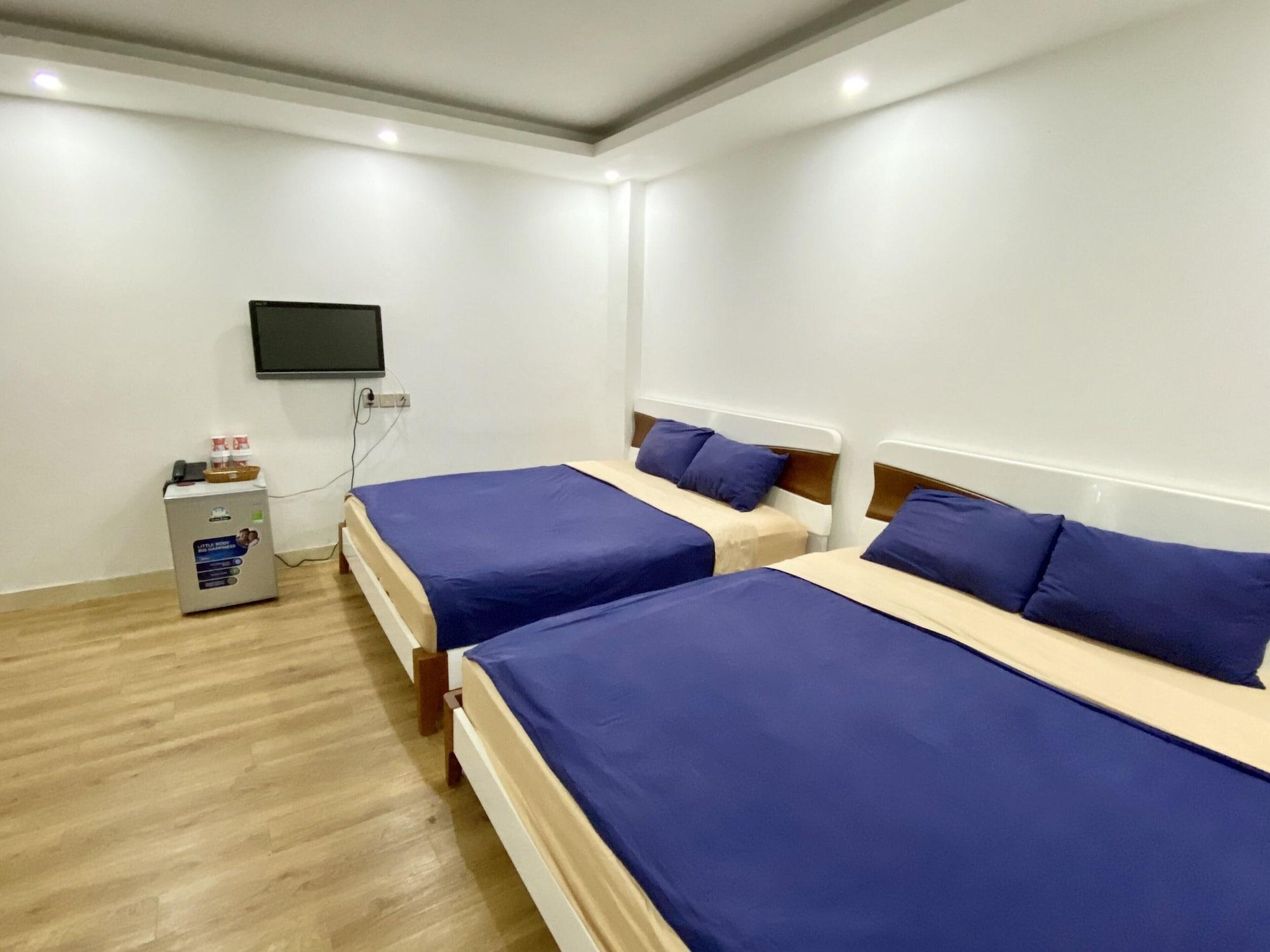Spring Airport Hotel Хошимин Екстериор снимка